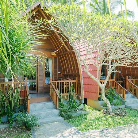 Adi Bungalow Nusa Penida Redpartner Ped ภายนอก รูปภาพ