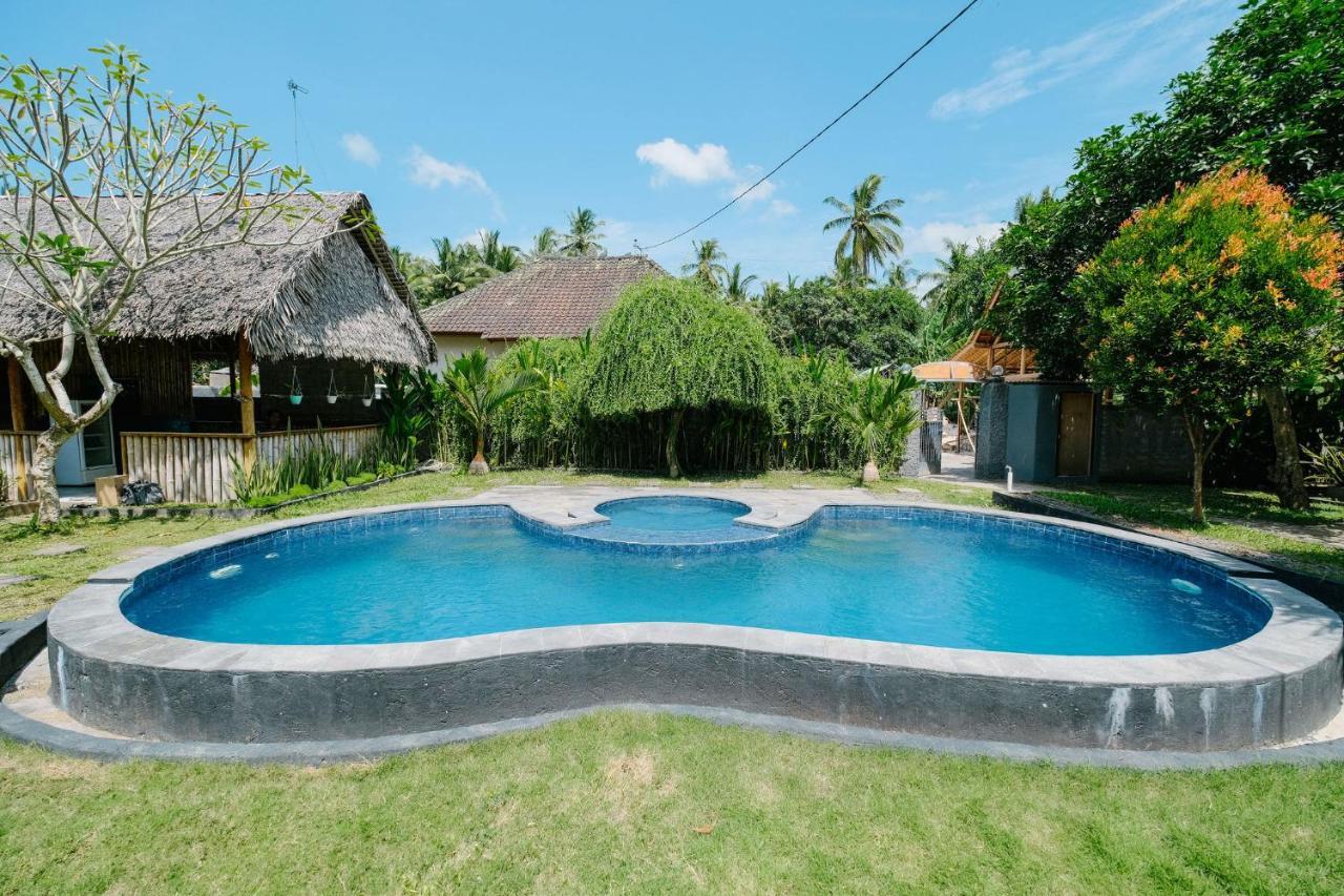 Adi Bungalow Nusa Penida Redpartner Ped ภายนอก รูปภาพ