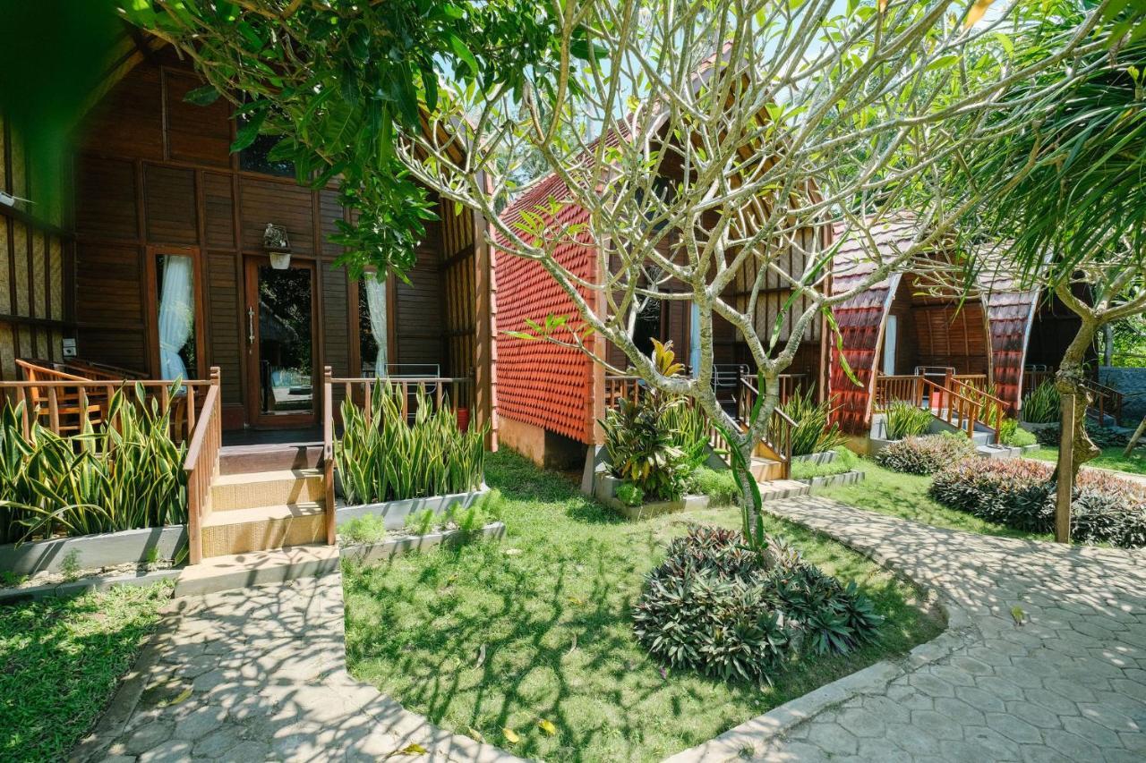 Adi Bungalow Nusa Penida Redpartner Ped ภายนอก รูปภาพ